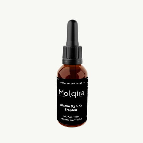 Molqira Vitamin D3 + K2 Tropfen 1.000 I.E. – 50 ml, Dreiviertelansicht von oben